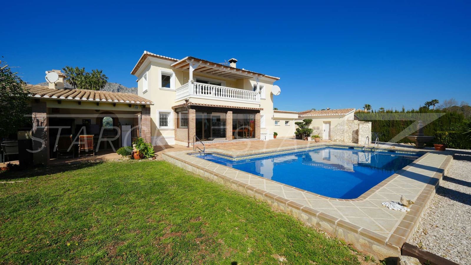 3 Zimmer Villa zu verkaufen in Beniarbeig mit Pool Garage - 689.000 € (Ref: 9638112)