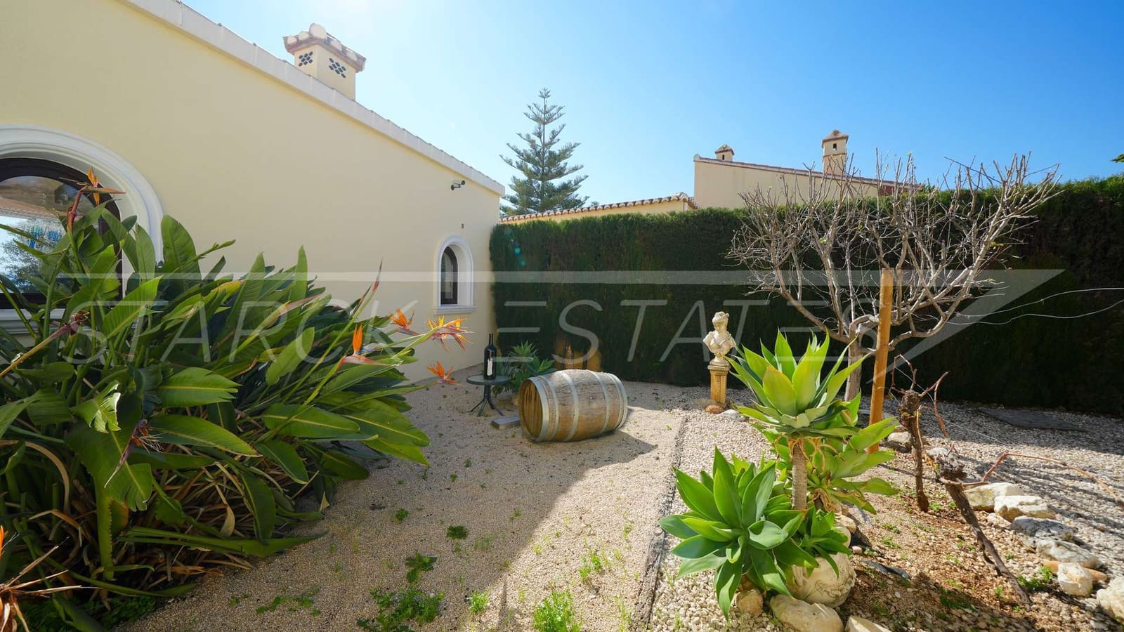 3 Zimmer Villa zu verkaufen in Beniarbeig mit Pool Garage - 689.000 € (Ref: 9638112)