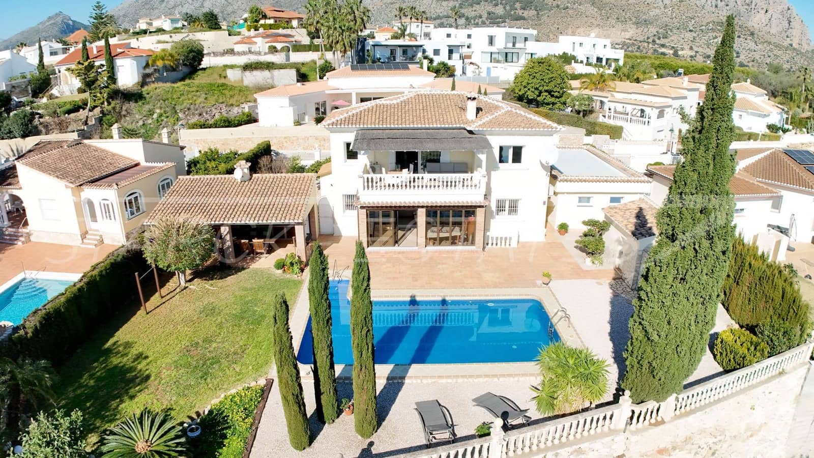 3 Zimmer Villa zu verkaufen in Beniarbeig mit Pool Garage - 689.000 € (Ref: 9638112)