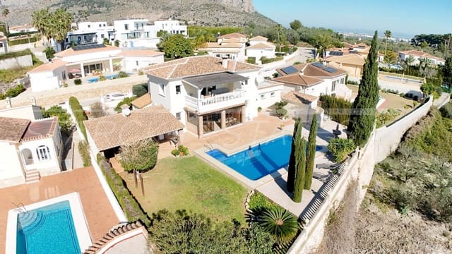 3 Zimmer Villa zu verkaufen in Beniarbeig mit Pool Garage - 689.000 € (Ref: 9638112)