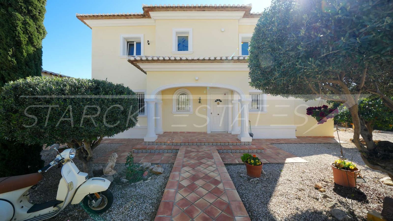 3 Zimmer Villa zu verkaufen in Beniarbeig mit Pool Garage - 689.000 € (Ref: 9638112)