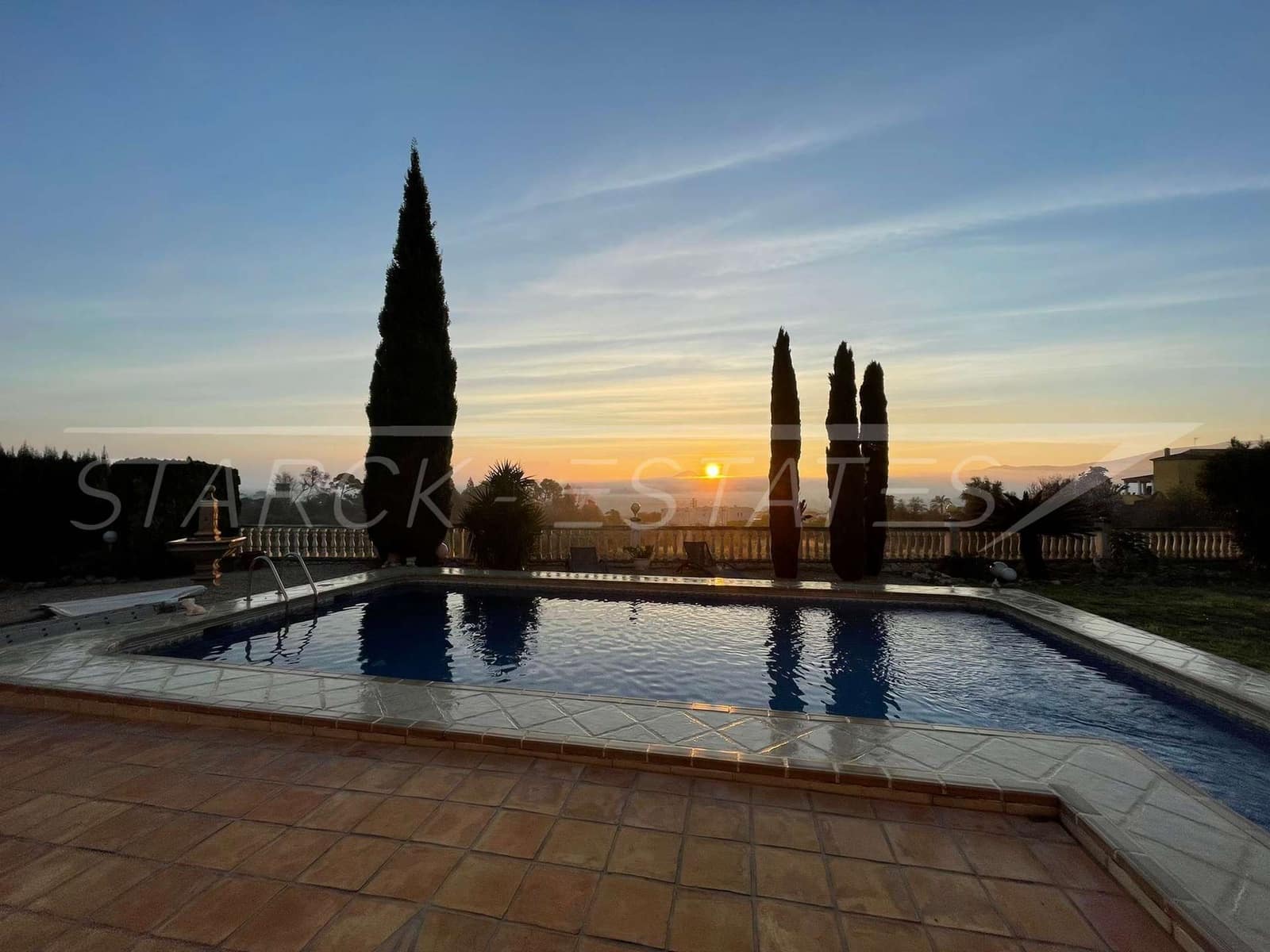 3 Zimmer Villa zu verkaufen in Beniarbeig mit Pool Garage - 689.000 € (Ref: 9638112)