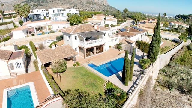3 Zimmer Villa zu verkaufen in Beniarbeig mit Pool Garage - 689.000 € (Ref: 9638112)