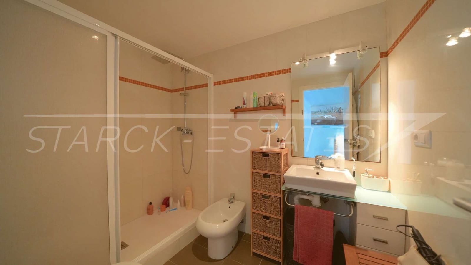 3 makuuhuone Huoneisto myytävänä paikassa Denia mukana 
autotalli - 480 000 € (Ref: 9697878)