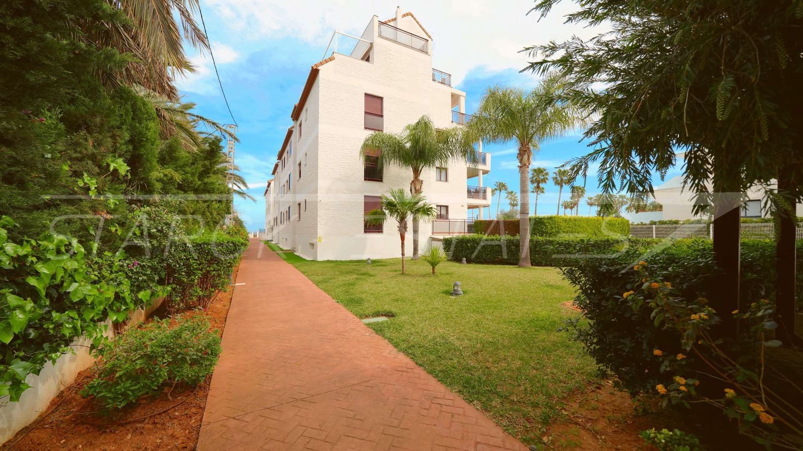 3 makuuhuone Huoneisto myytävänä paikassa Denia mukana 
autotalli - 480 000 € (Ref: 9697878)