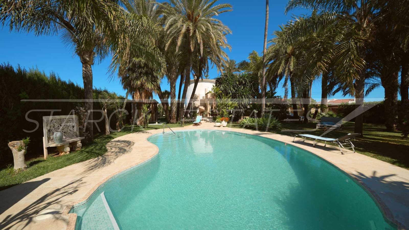 Chalet de 3 habitaciones en Els Poblets en venta con piscina garaje - 950.000 € (Ref: 9703252)