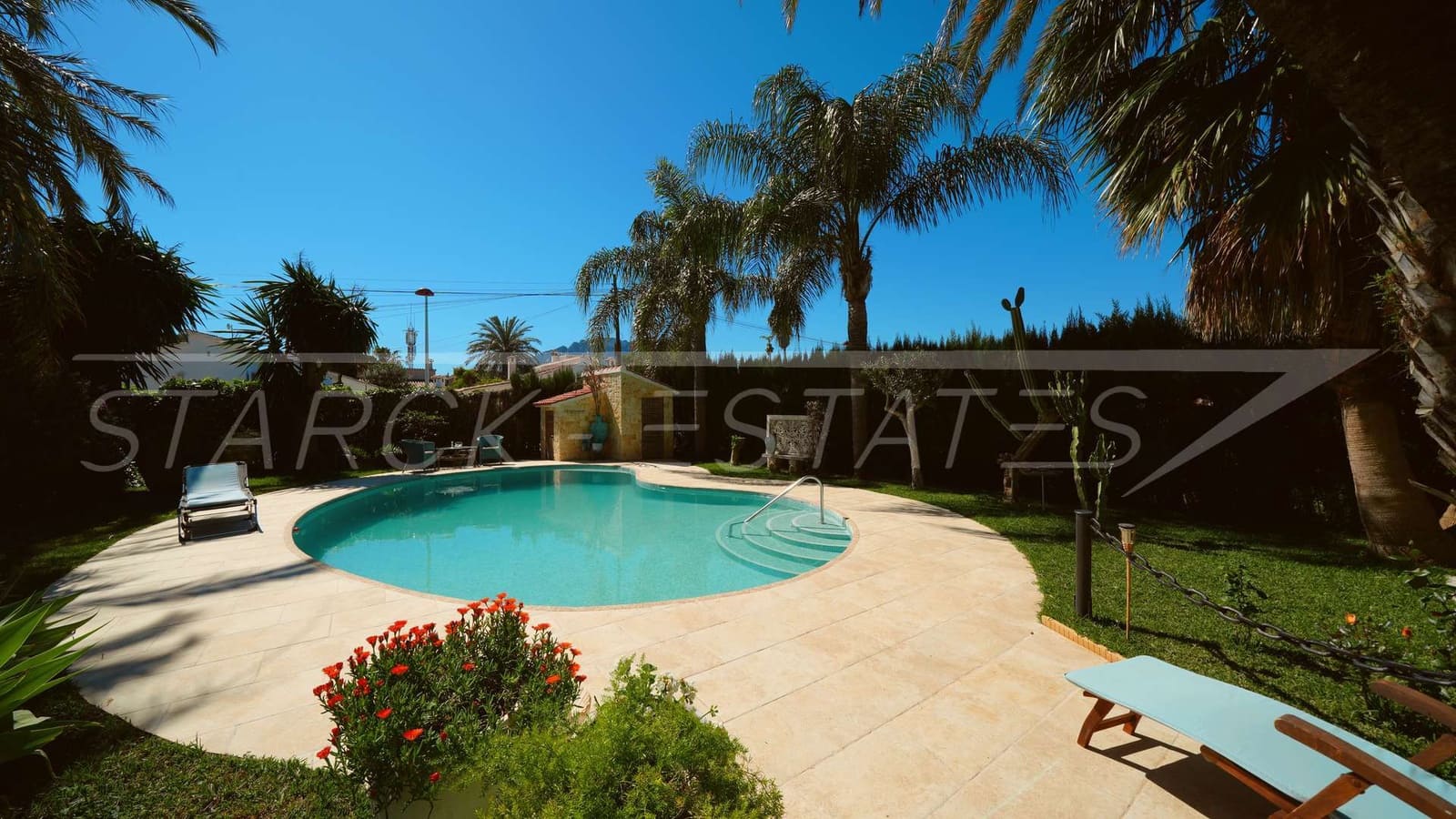 Chalet de 3 habitaciones en Els Poblets en venta con piscina garaje - 950.000 € (Ref: 9703252)