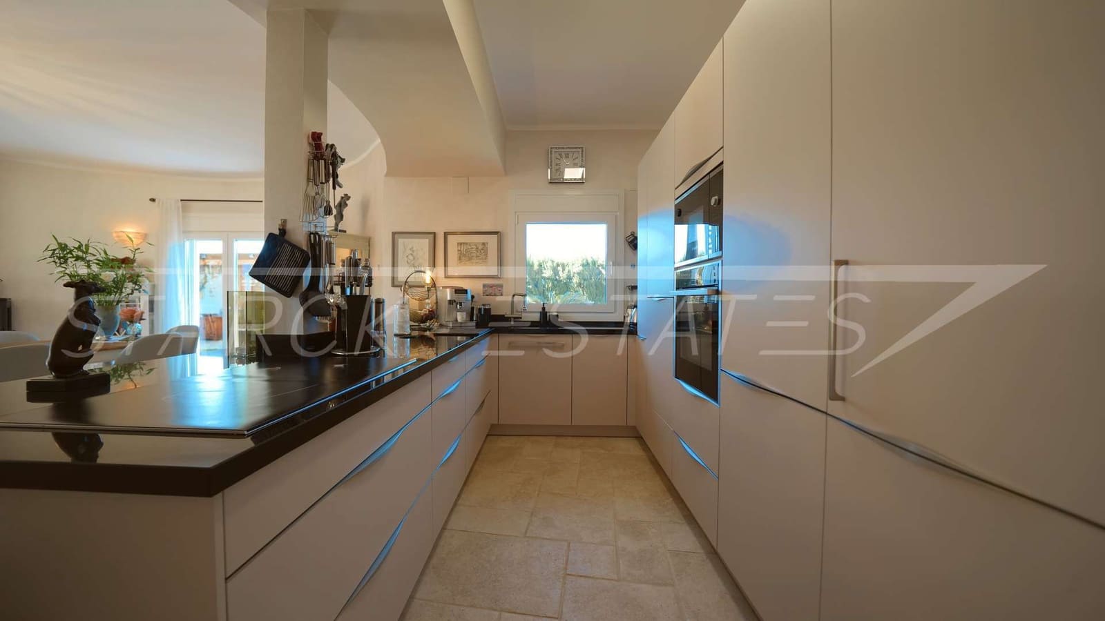 Chalet de 3 habitaciones en Els Poblets en venta con piscina garaje - 950.000 € (Ref: 9703252)