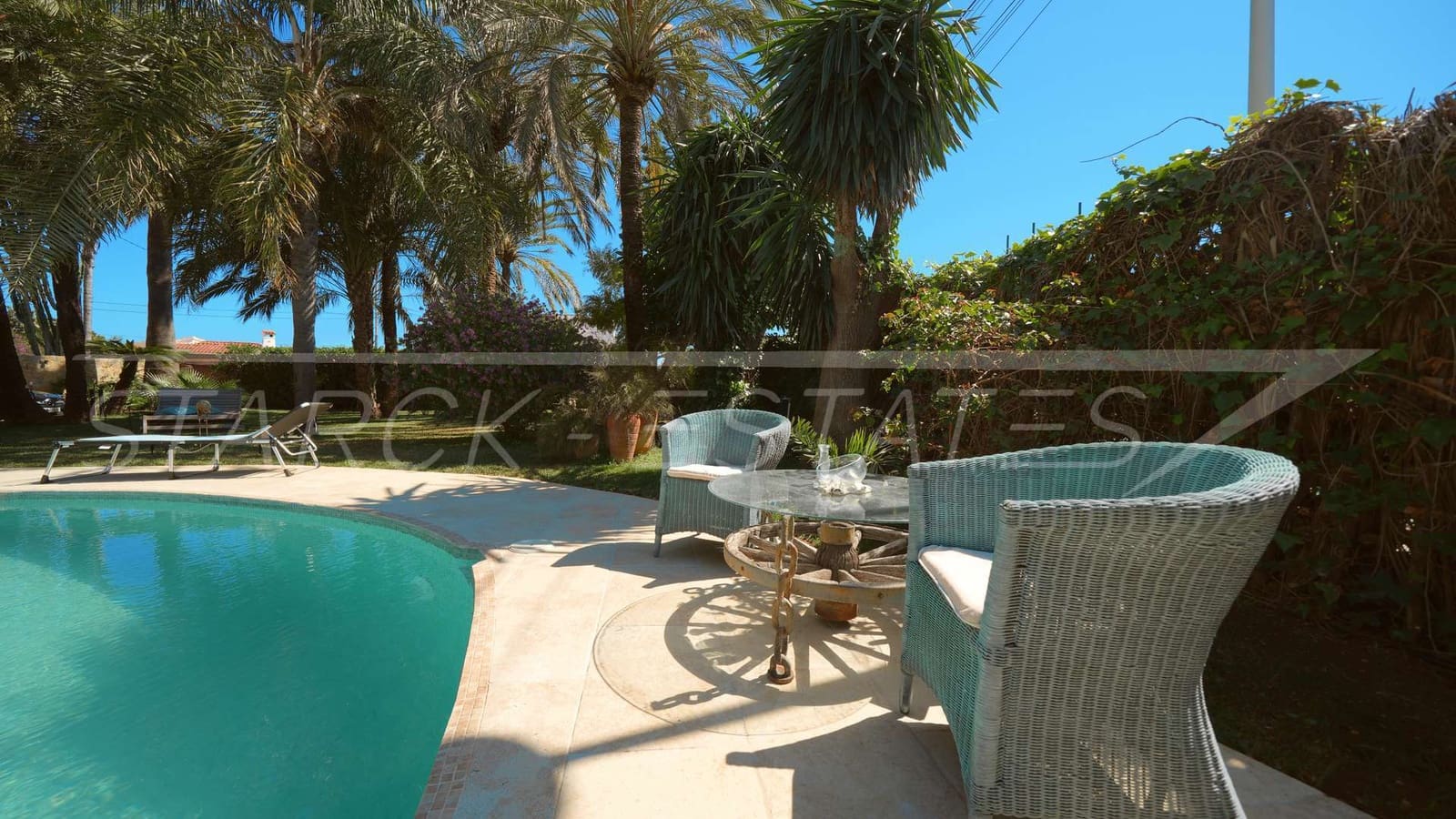 Chalet de 3 habitaciones en Els Poblets en venta con piscina garaje - 950.000 € (Ref: 9703252)