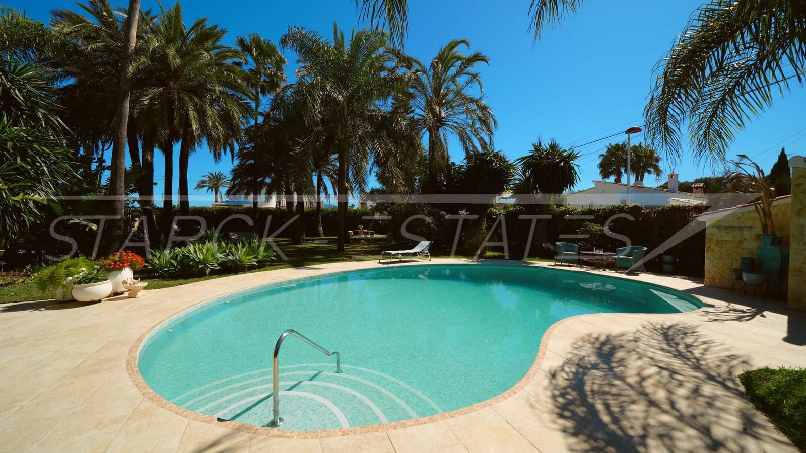 Chalet de 3 habitaciones en Els Poblets en venta con piscina garaje - 950.000 € (Ref: 9703252)