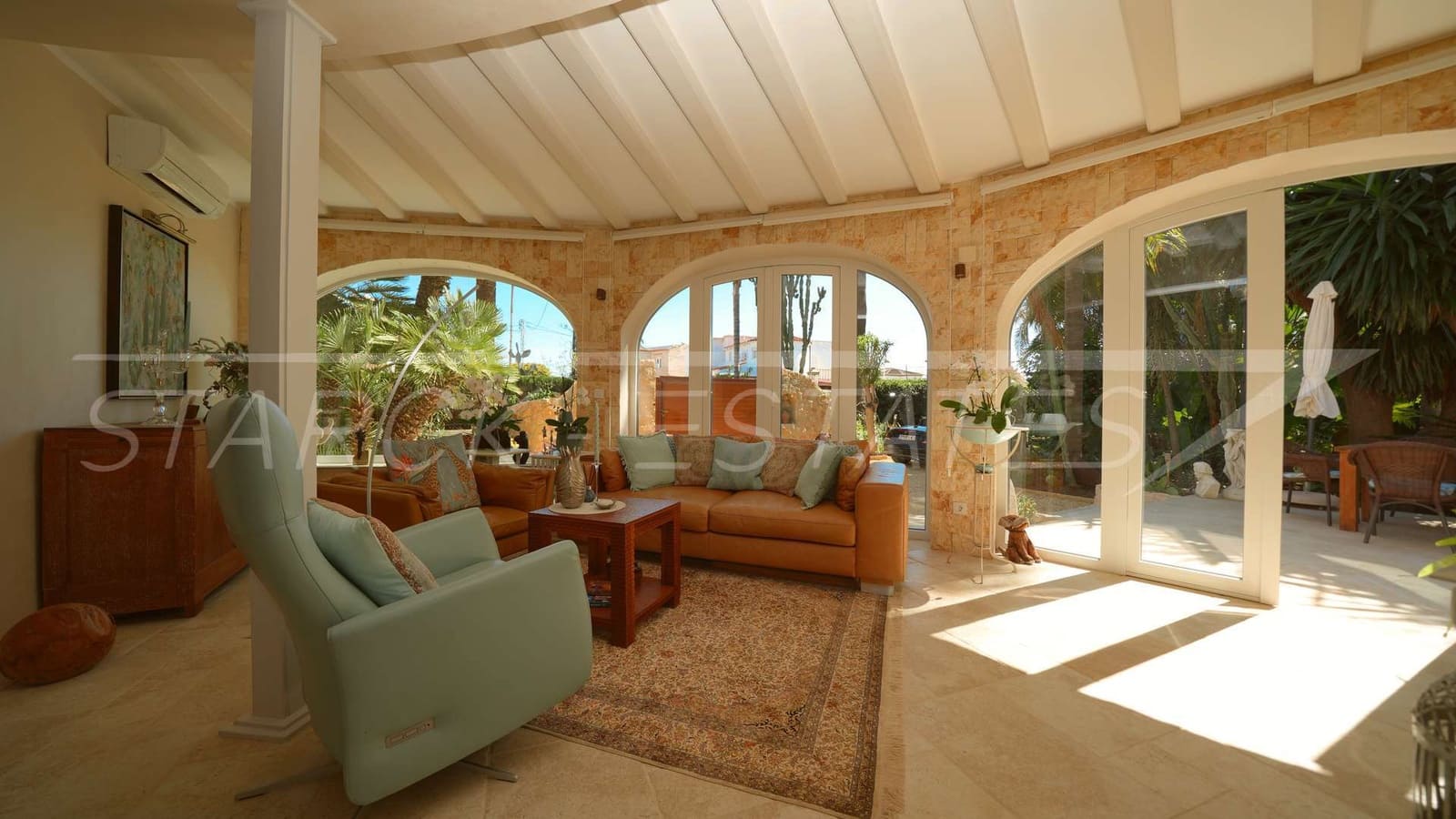 Chalet de 3 habitaciones en Els Poblets en venta con piscina garaje - 950.000 € (Ref: 9703252)