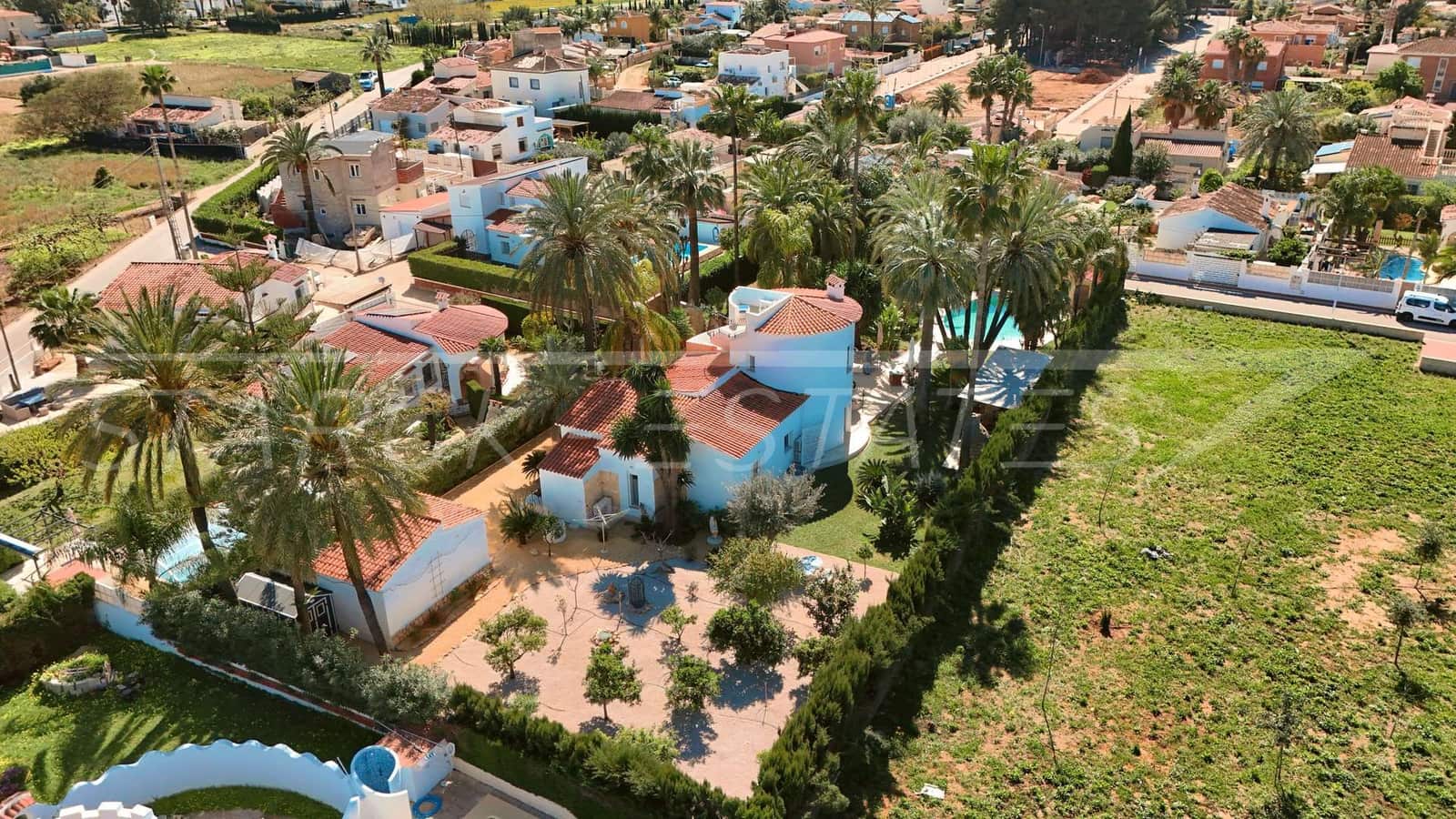 Chalet de 3 habitaciones en Els Poblets en venta con piscina garaje - 950.000 € (Ref: 9703252)