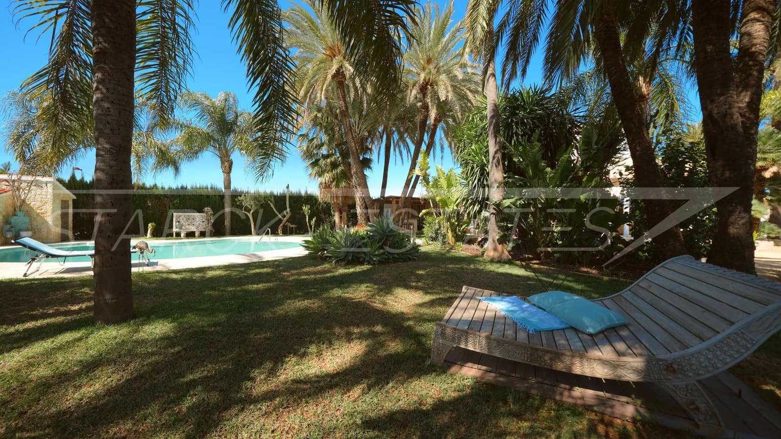 Chalet de 3 habitaciones en Els Poblets en venta con piscina garaje - 950.000 € (Ref: 9703252)