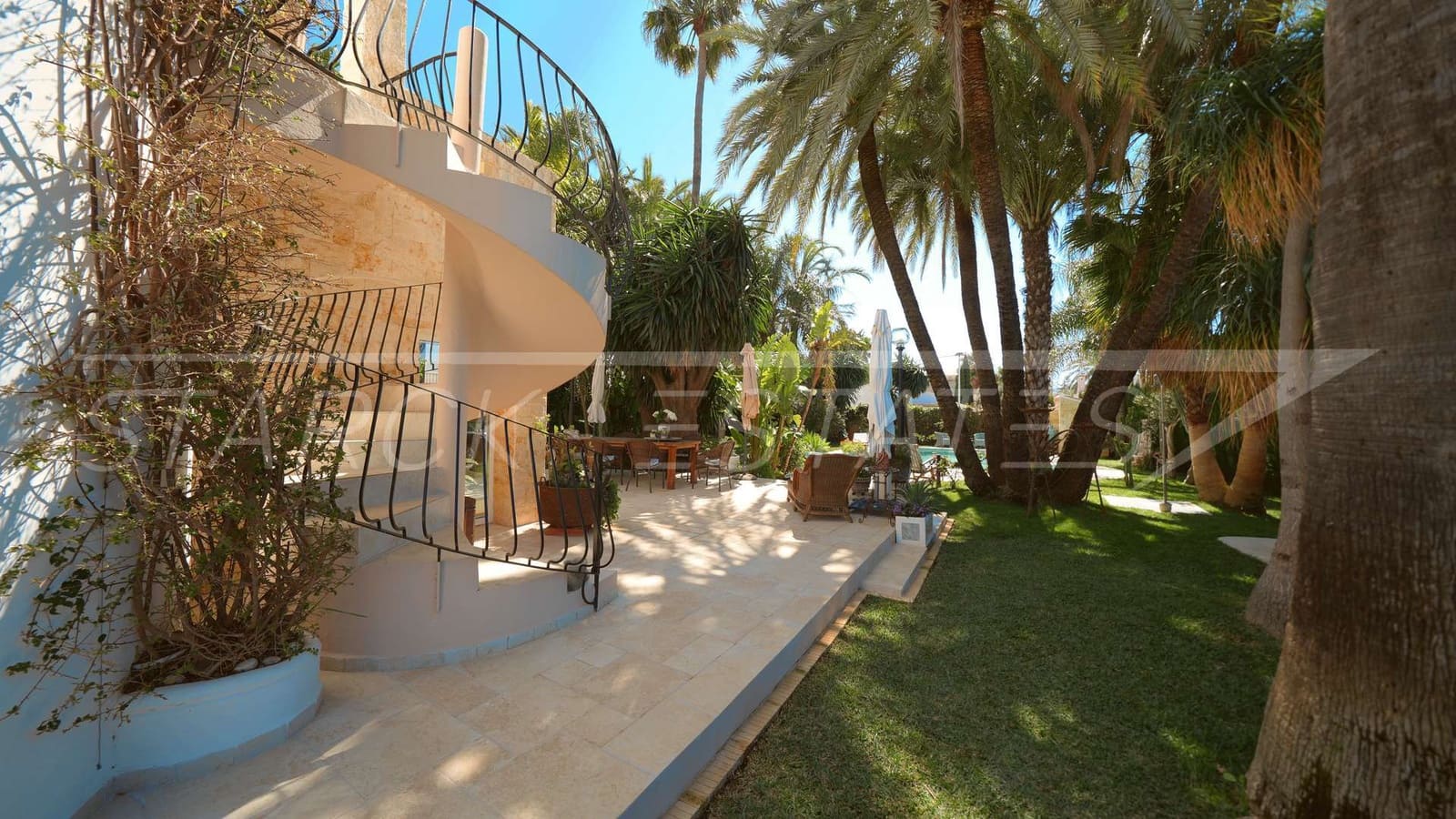 Chalet de 3 habitaciones en Els Poblets en venta con piscina garaje - 950.000 € (Ref: 9703252)