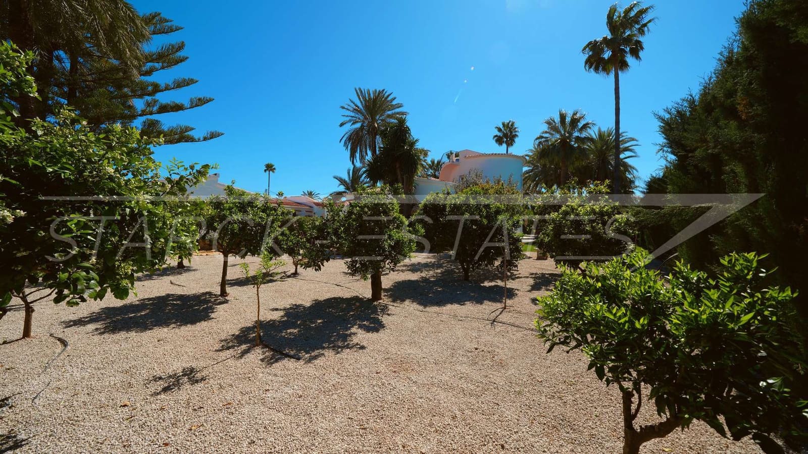 Chalet de 3 habitaciones en Els Poblets en venta con piscina garaje - 950.000 € (Ref: 9703252)