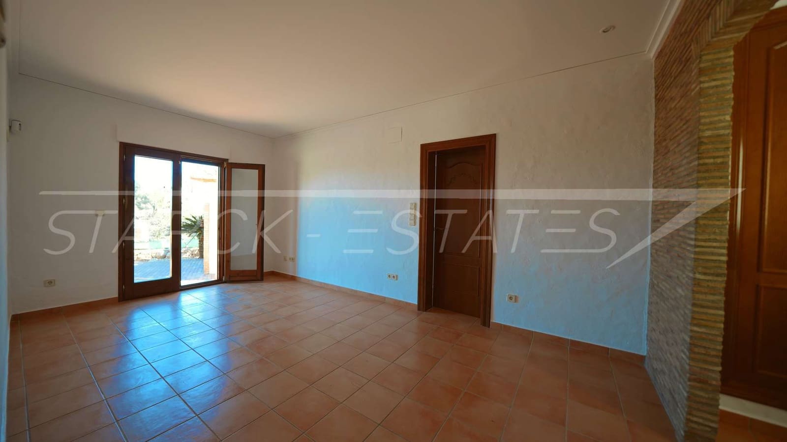 3 Zimmer Villa zu verkaufen in Denia mit Pool - 875.000 € (Ref: 9703348)