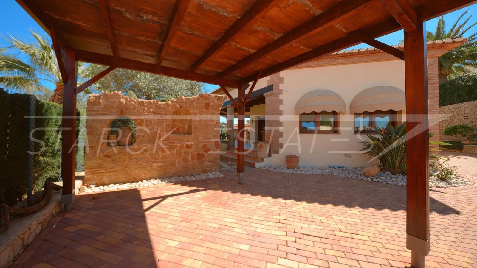 3 Zimmer Villa zu verkaufen in Denia mit Pool - 875.000 € (Ref: 9703348)