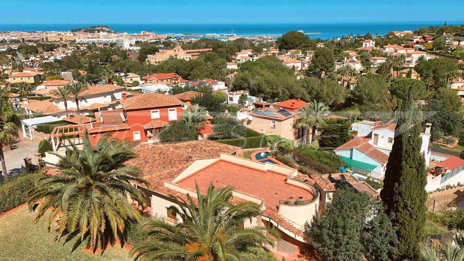 3 Zimmer Villa zu verkaufen in Denia mit Pool - 875.000 € (Ref: 9703348)