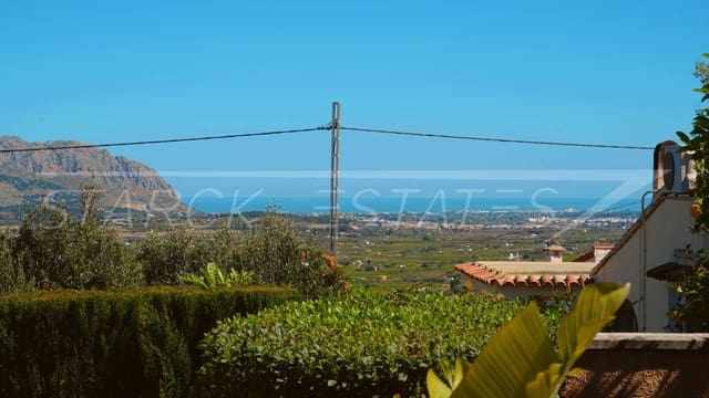 3 slaapkamer Villa te koop in Orba met zwembad garage - € 690.000 (Ref: 9758360)