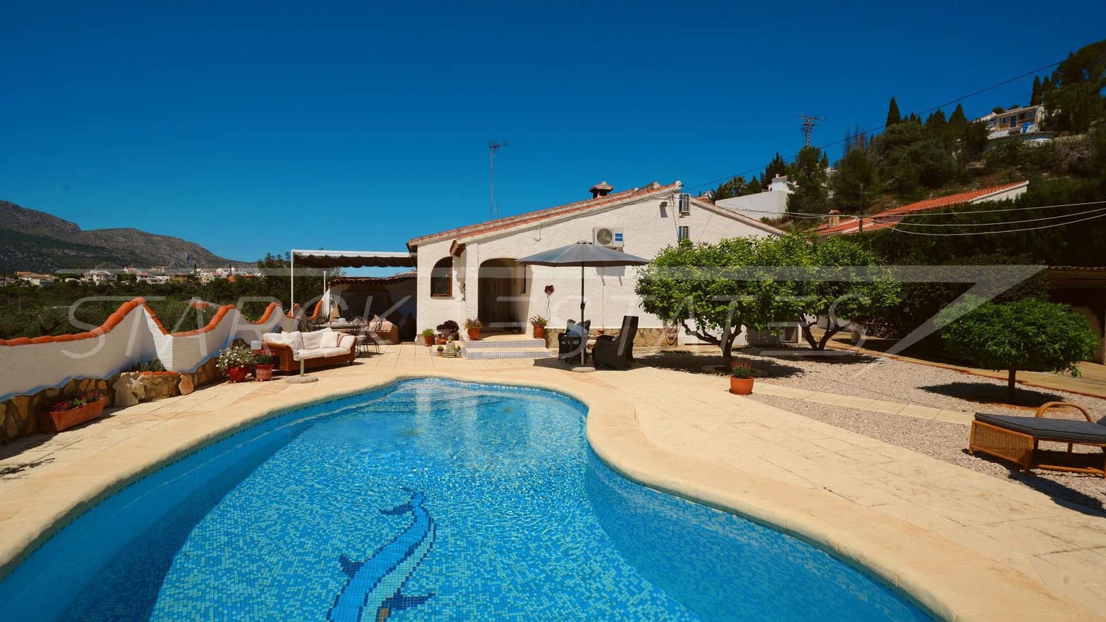 4 soverom Villa til salgs i Orba med svømmebasseng - € 515 000 (Ref: 9784923)