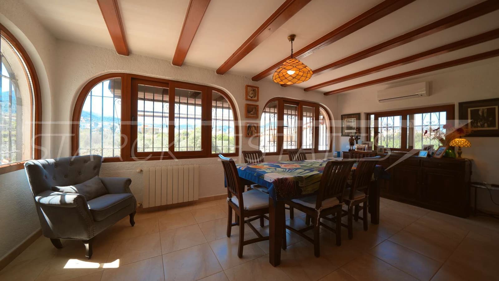 4 soverom Villa til salgs i Orba med svømmebasseng - € 515 000 (Ref: 9784923)