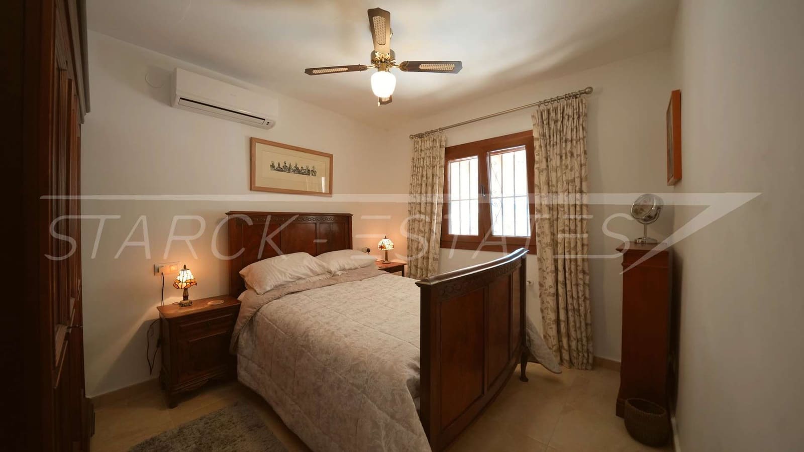 4 soverom Villa til salgs i Orba med svømmebasseng - € 515 000 (Ref: 9784923)