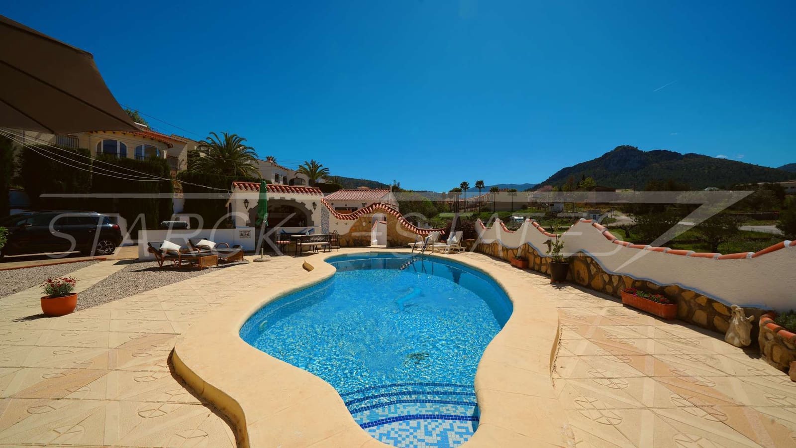 4 soverom Villa til salgs i Orba med svømmebasseng - € 515 000 (Ref: 9784923)