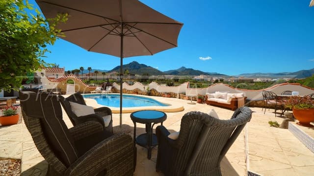 4 soverom Villa til salgs i Orba med svømmebasseng - € 515 000 (Ref: 9784923)