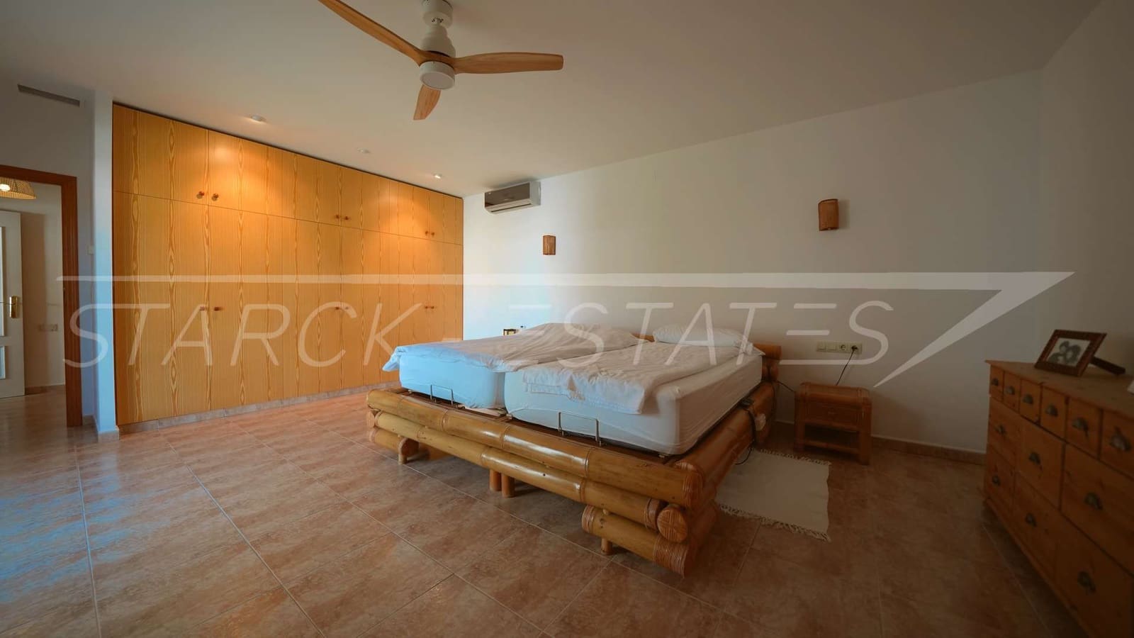 4 soverom Finca/Herregård til salgs i Pedreguer med svømmebasseng garasje - € 1 150 000 (Ref: 9793906)