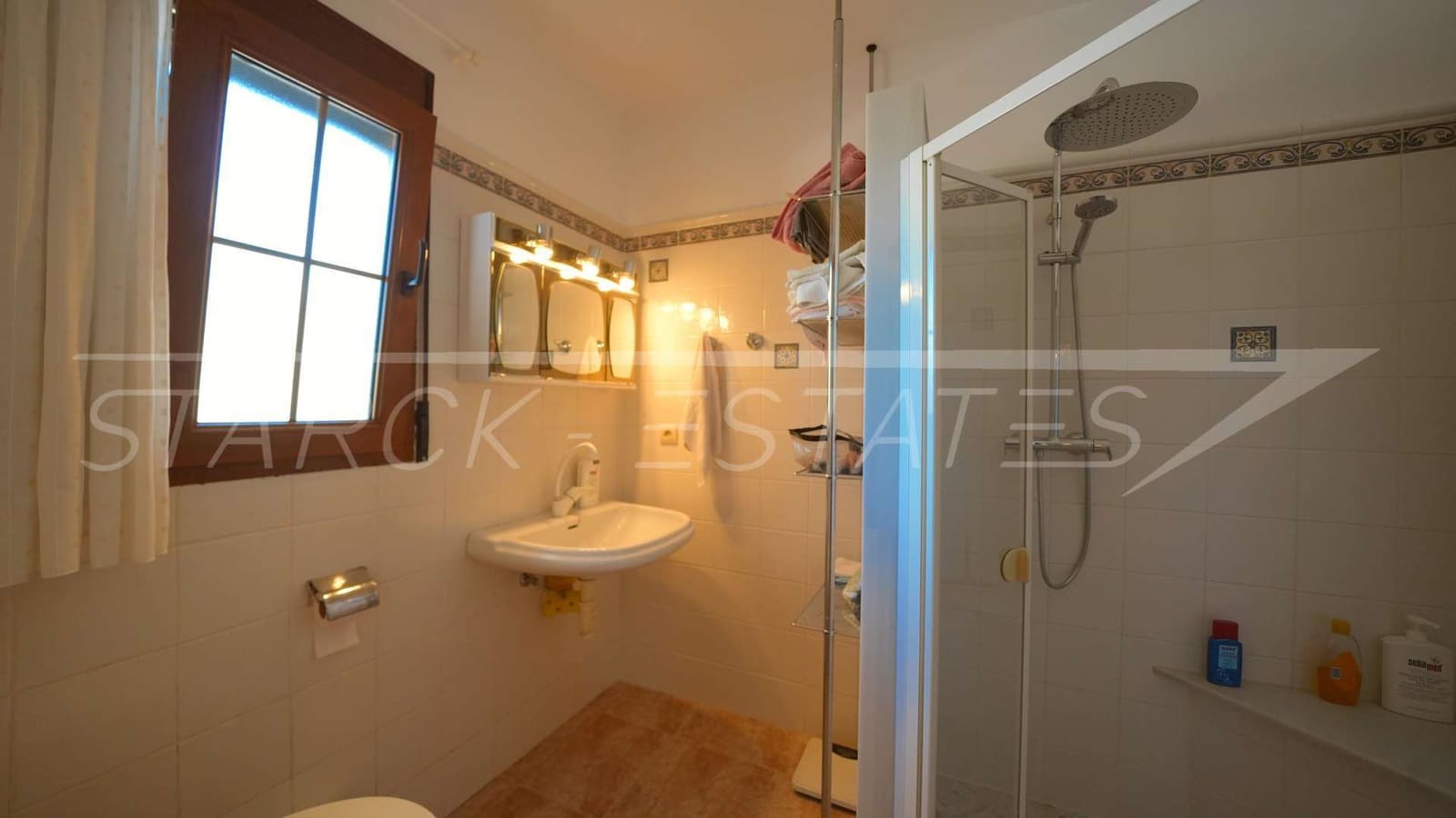 4 soverom Finca/Herregård til salgs i Pedreguer med svømmebasseng garasje - € 1 150 000 (Ref: 9793906)