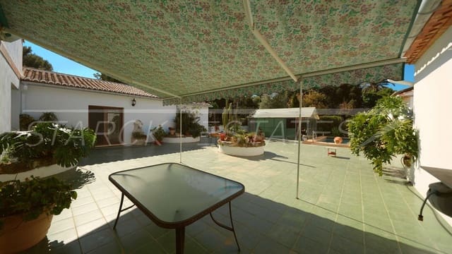 4 soverom Finca/Herregård til salgs i Pedreguer med svømmebasseng garasje - € 1 150 000 (Ref: 9793906)