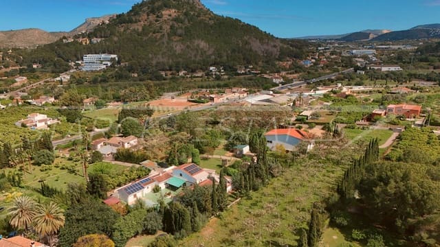 4 soverom Finca/Herregård til salgs i Pedreguer med svømmebasseng garasje - € 1 150 000 (Ref: 9793906)