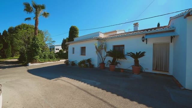 4 soveværelse Finca/Landehus til salg i Pedreguer med swimmingpool garage - € 1.150.000 (Ref: 9793906)