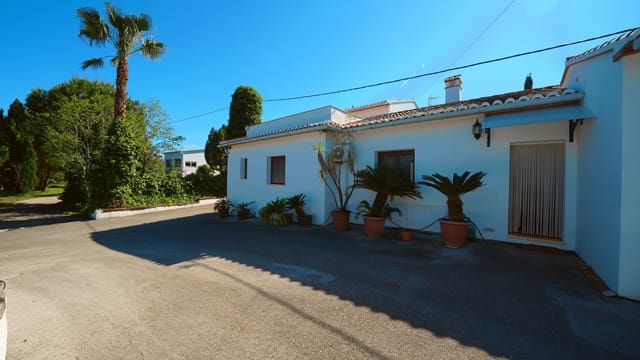 4 chambre Finca/Maison de Campagne à vendre à Pedreguer avec piscine garage - 1 150 000 € (Ref: 9793906)