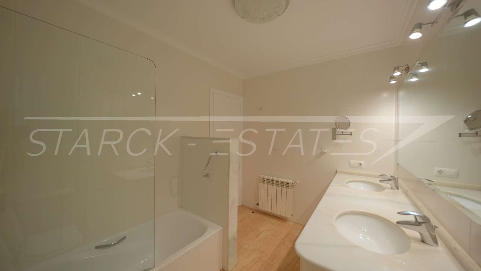 4 soveværelse Villa til salg i Javea / Xabia med swimmingpool - € 1.395.000 (Ref: 9841598)