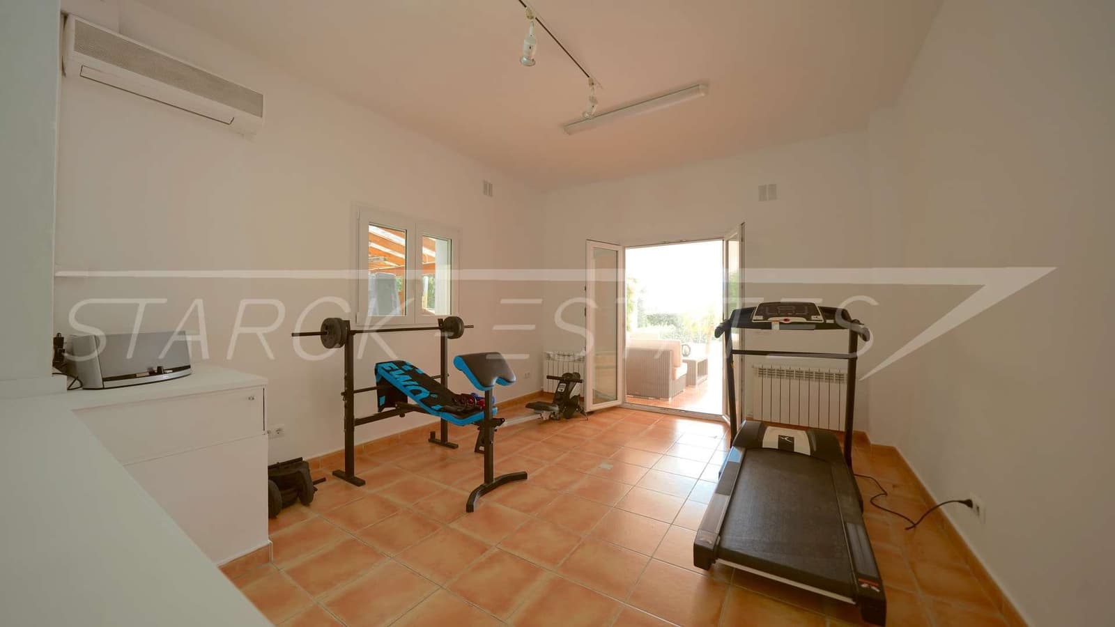 4 soveværelse Villa til salg i Javea / Xabia med swimmingpool - € 1.395.000 (Ref: 9841598)