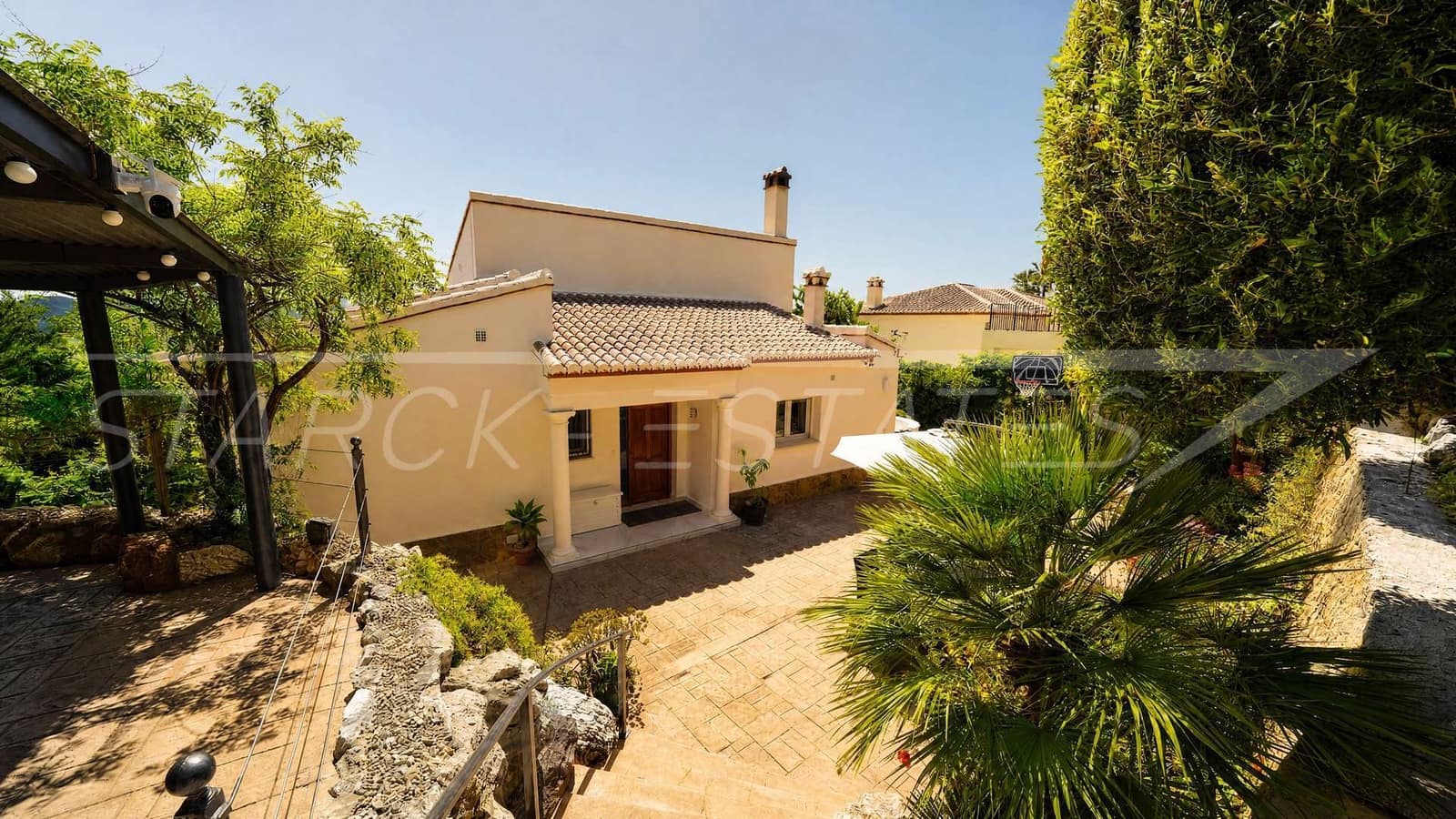 4 soveværelse Villa til salg i Javea / Xabia med swimmingpool - € 1.395.000 (Ref: 9841598)