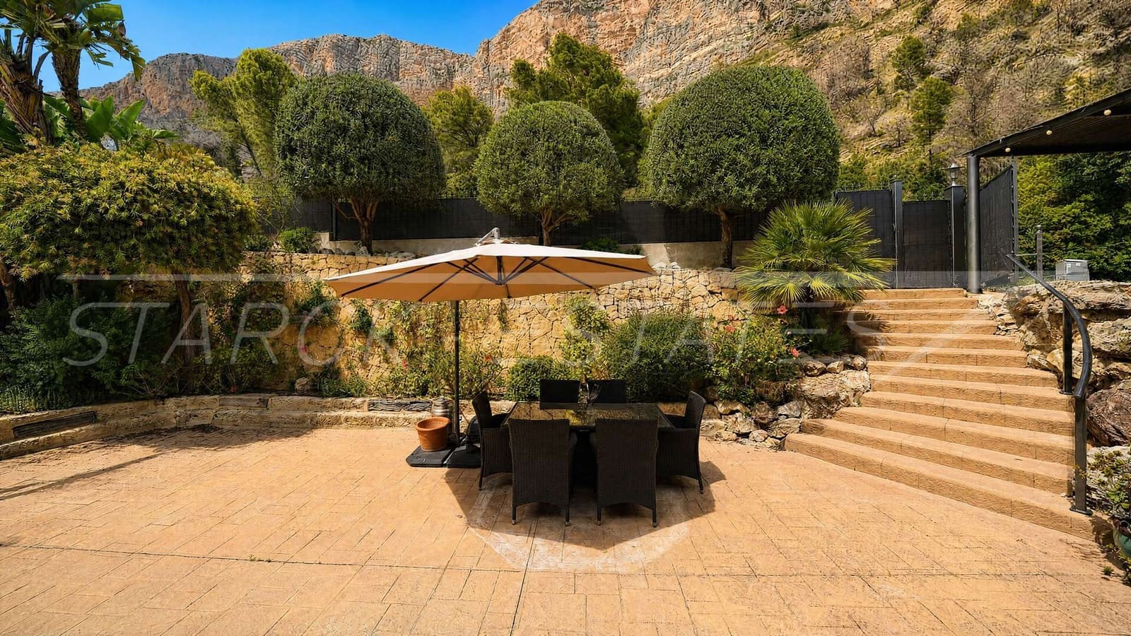 4 soveværelse Villa til salg i Javea / Xabia med swimmingpool - € 1.395.000 (Ref: 9841598)