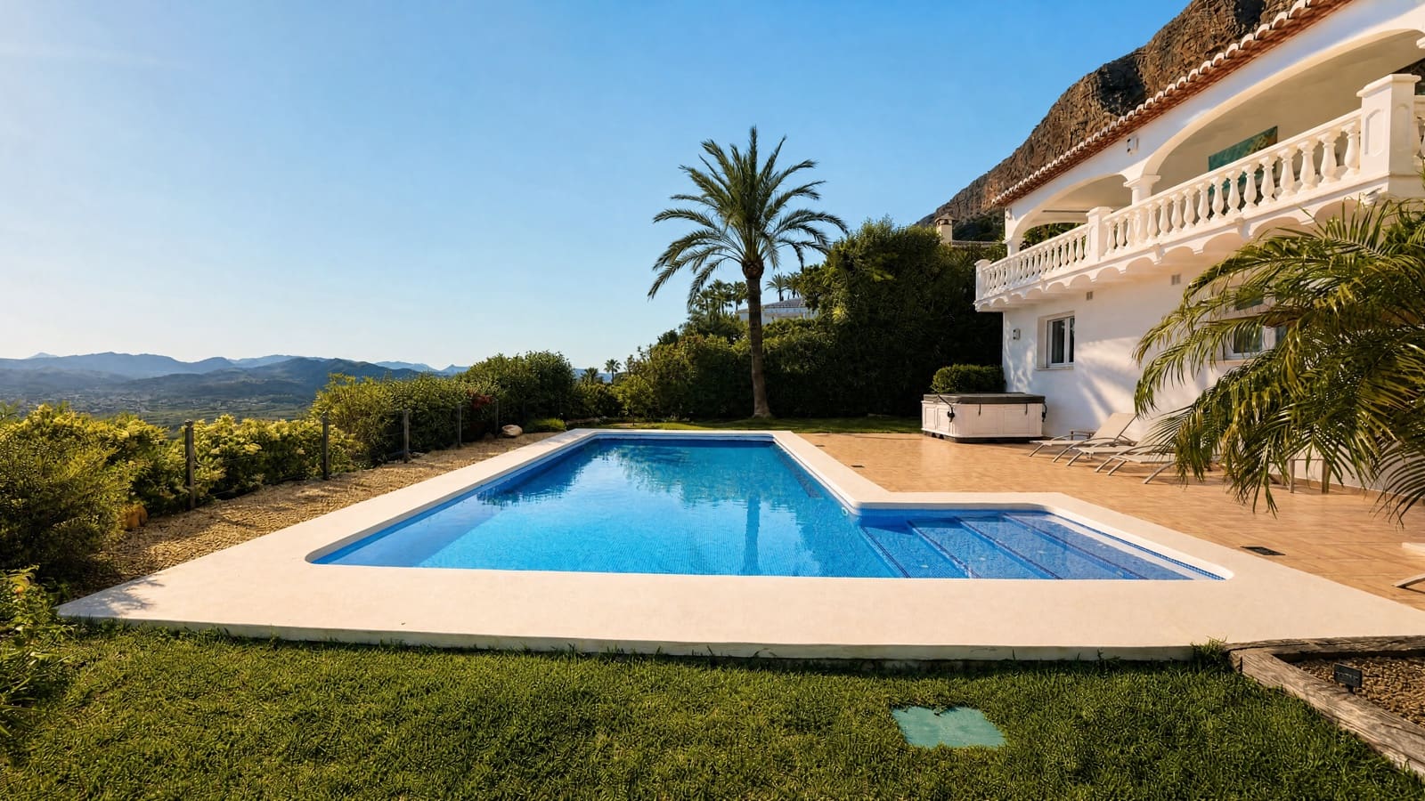 4 soverom Villa til salgs i Javea / Xabia med svømmebasseng garasje - € 1 395 000 (Ref: 9841598)