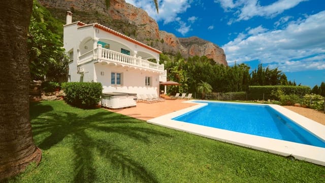 4 quarto Moradia para venda em Montgó - Ermita, Javea / Xàbia com piscina - 1 395 000 € (Ref: 9841598)