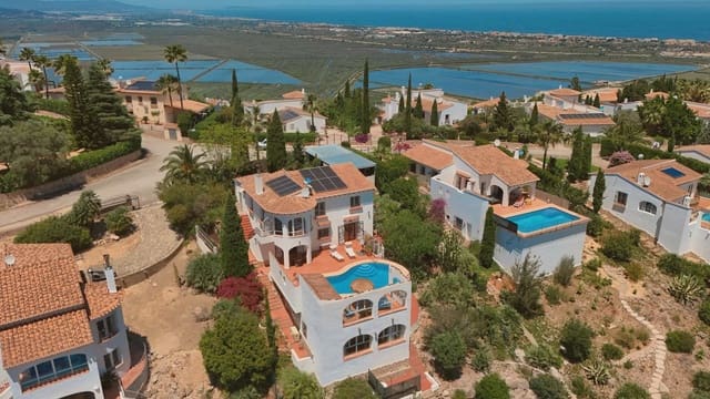 3 sovrum Villa till salu i Monte Pego, Pego med pool - 499 000 € (Ref: 9863451)