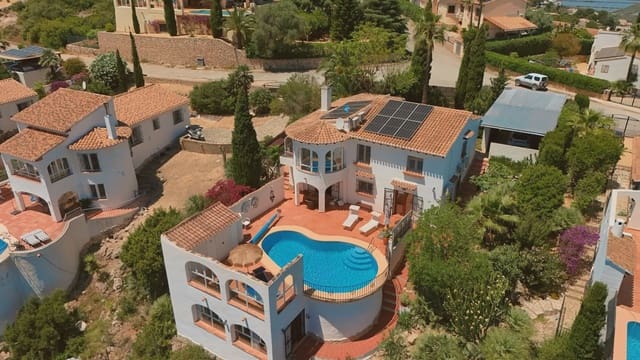 3 sovrum Villa till salu i Monte Pego, Pego med pool - 499 000 € (Ref: 9863451)