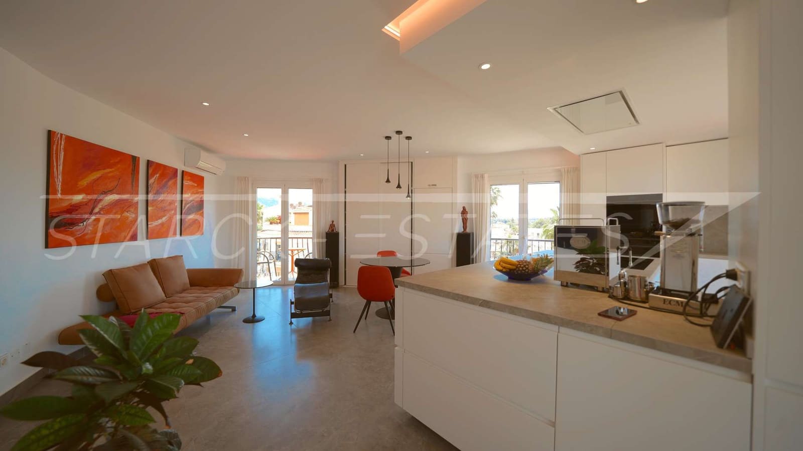 3 slaapkamer Penthouse te koop in Denia met zwembad - € 695.000 (Ref: 9867369)