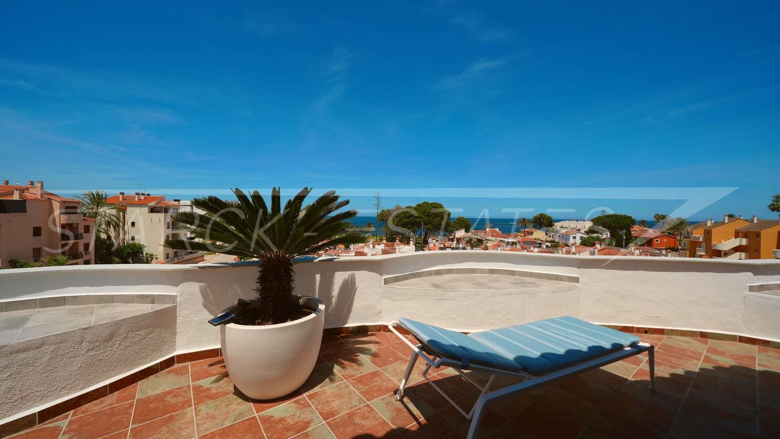 3 slaapkamer Penthouse te koop in Denia met zwembad - € 695.000 (Ref: 9867369)
