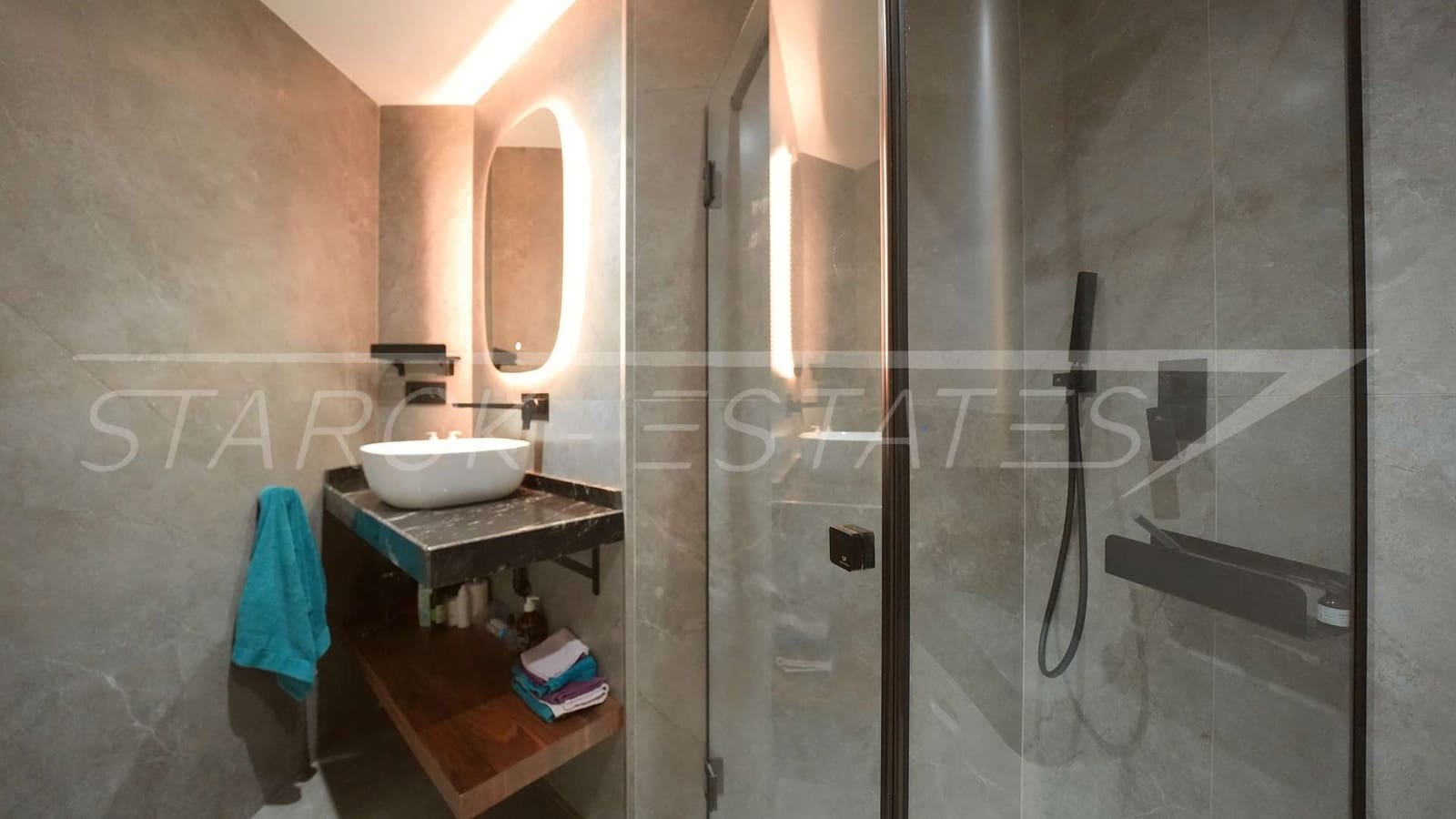 3 slaapkamer Penthouse te koop in Denia met zwembad - € 695.000 (Ref: 9867369)