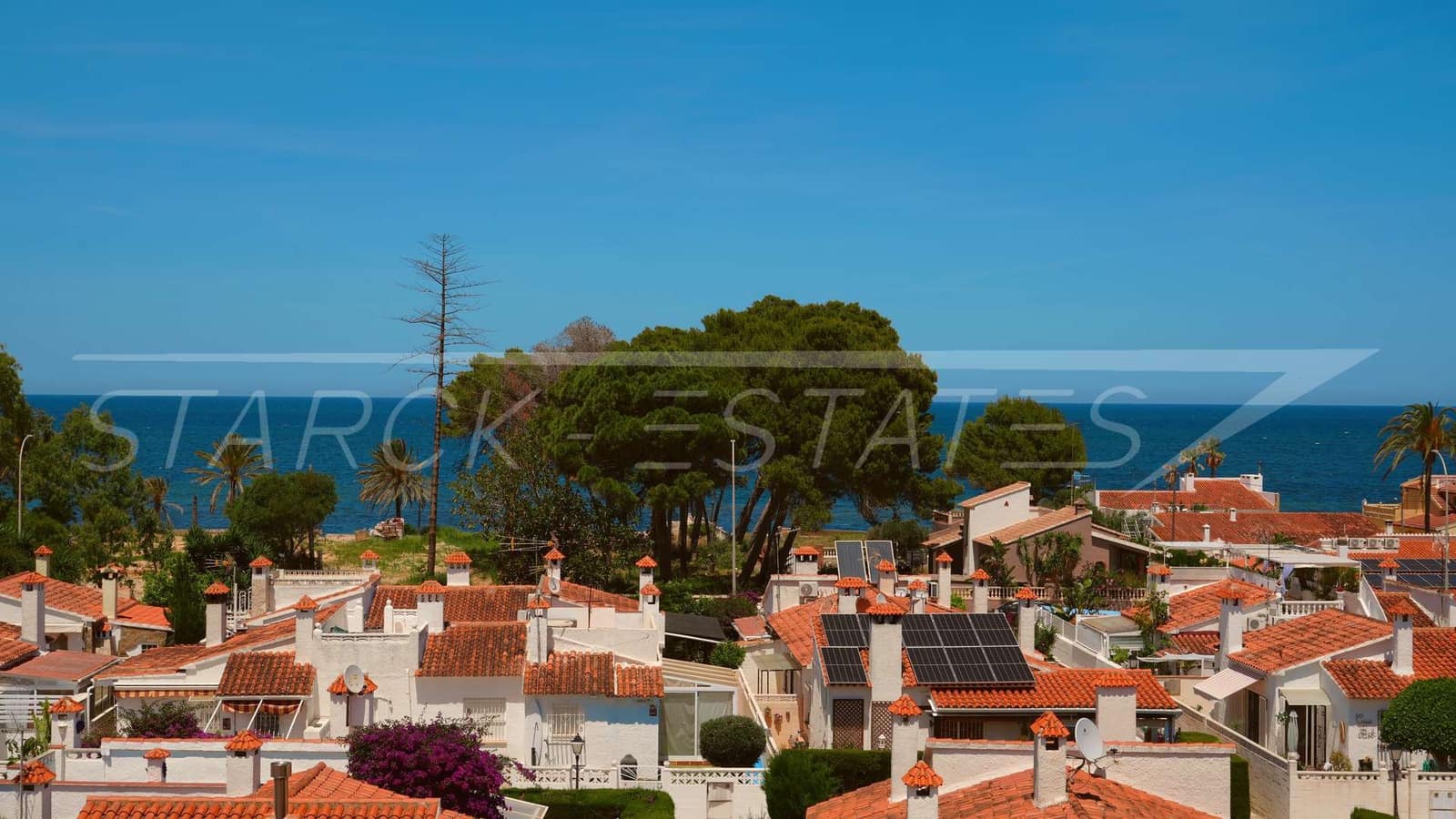 3 slaapkamer Penthouse te koop in Denia met zwembad - € 695.000 (Ref: 9867369)