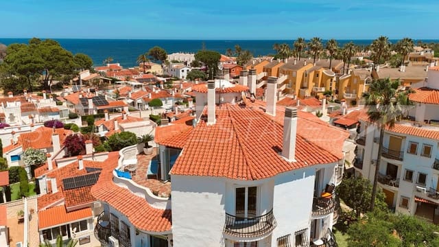 3 slaapkamer Penthouse te koop in Centro Urbano, Dénia met zwembad - € 695.000 (Ref: 9867369)