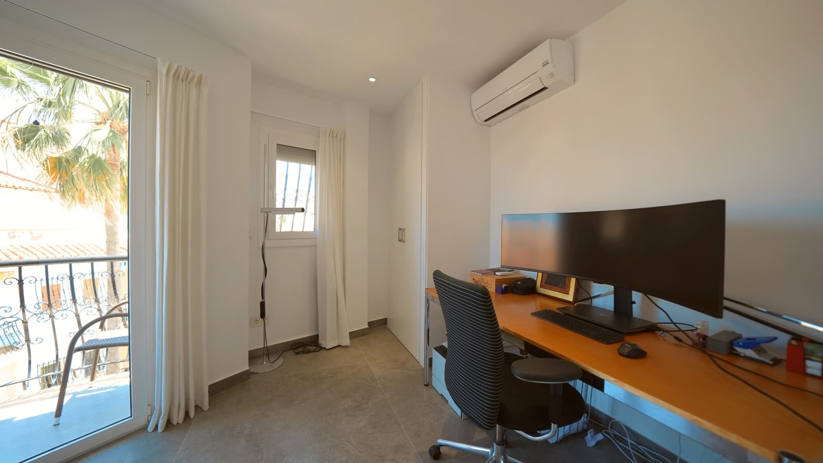 Apartamento de 3 habitaciones en Dénia en venta con piscina garaje - 695.000 € (Ref: 9867369)