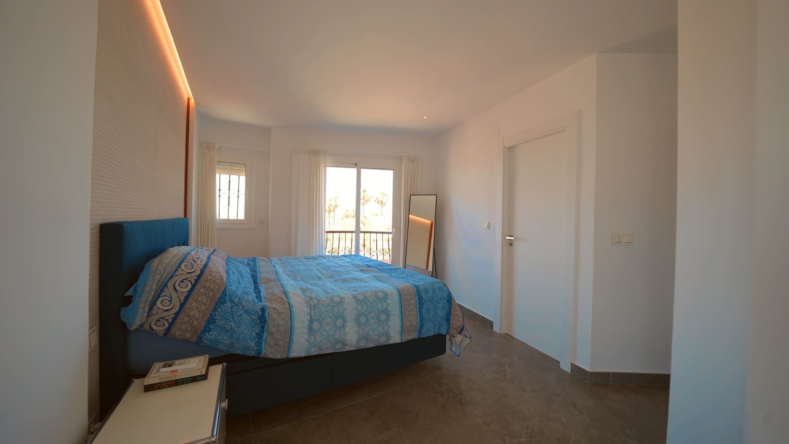Apartamento de 3 habitaciones en Dénia en venta con piscina garaje - 695.000 € (Ref: 9867369)