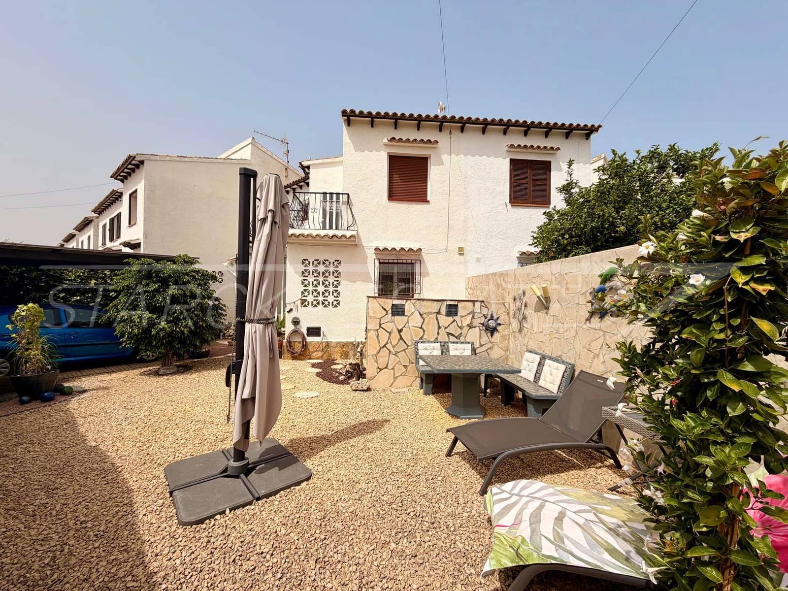 3 soveværelse Rækkehus til salg i Els Poblets med swimmingpool - € 299.000 (Ref: 9867597)